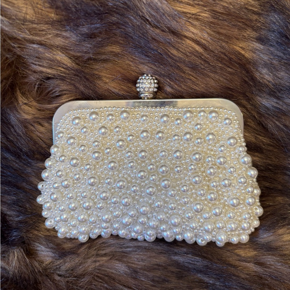 Elegant Pearl-Embellished Clutch